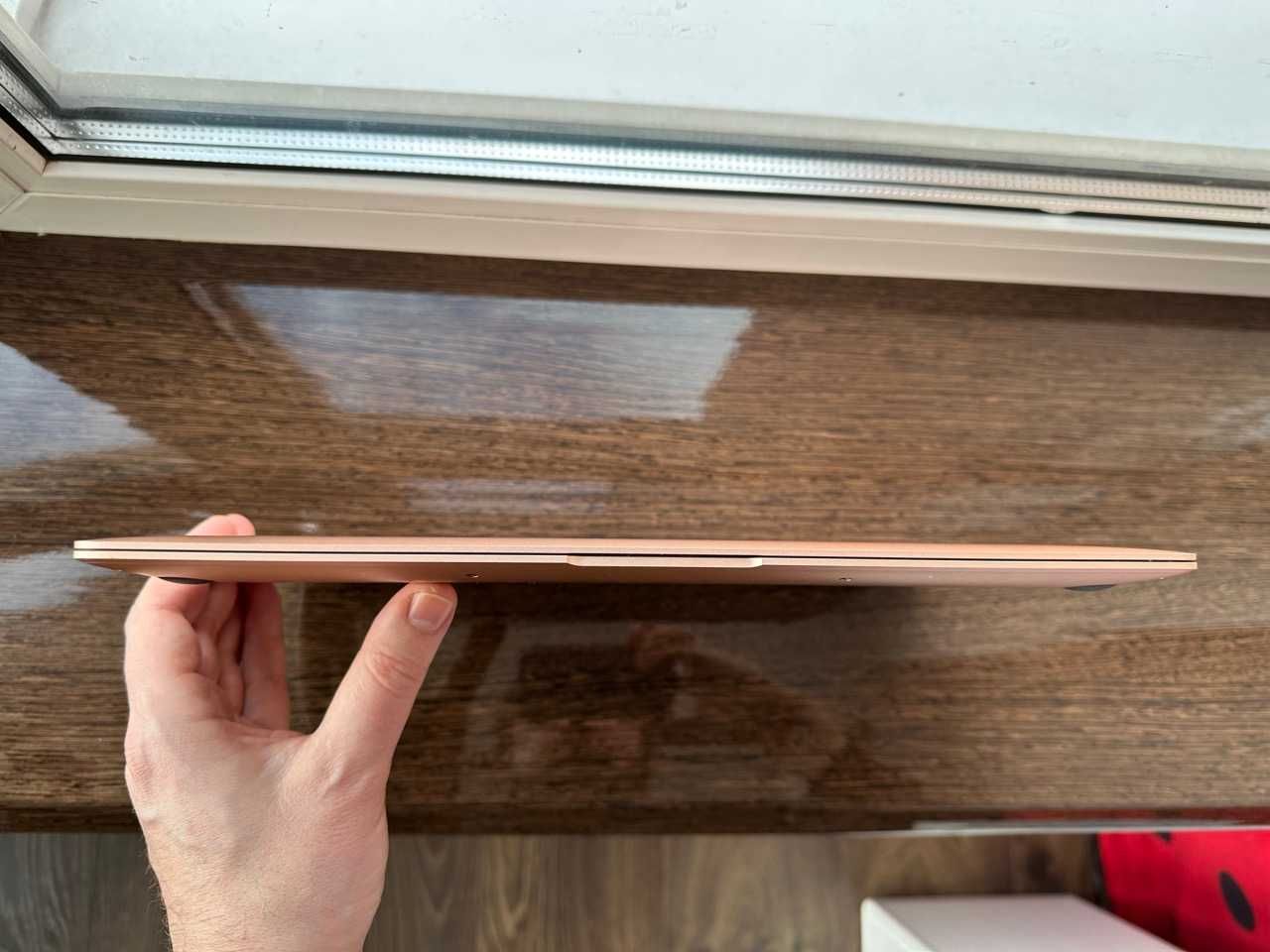 MacBook Air 13" Gold M1 / 8GB / 512GB / Retina / A2337