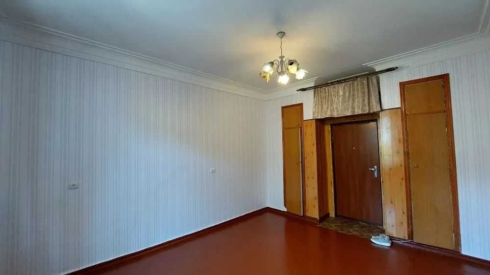 *Кімната 18.5 кв.м. в гуртожитку, по вул. Трегубенко, Центр