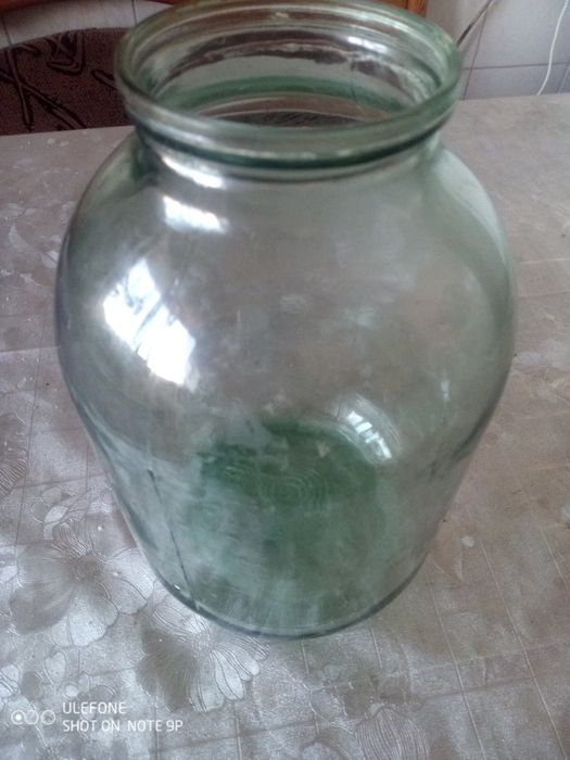 Продам 3 литровые банки