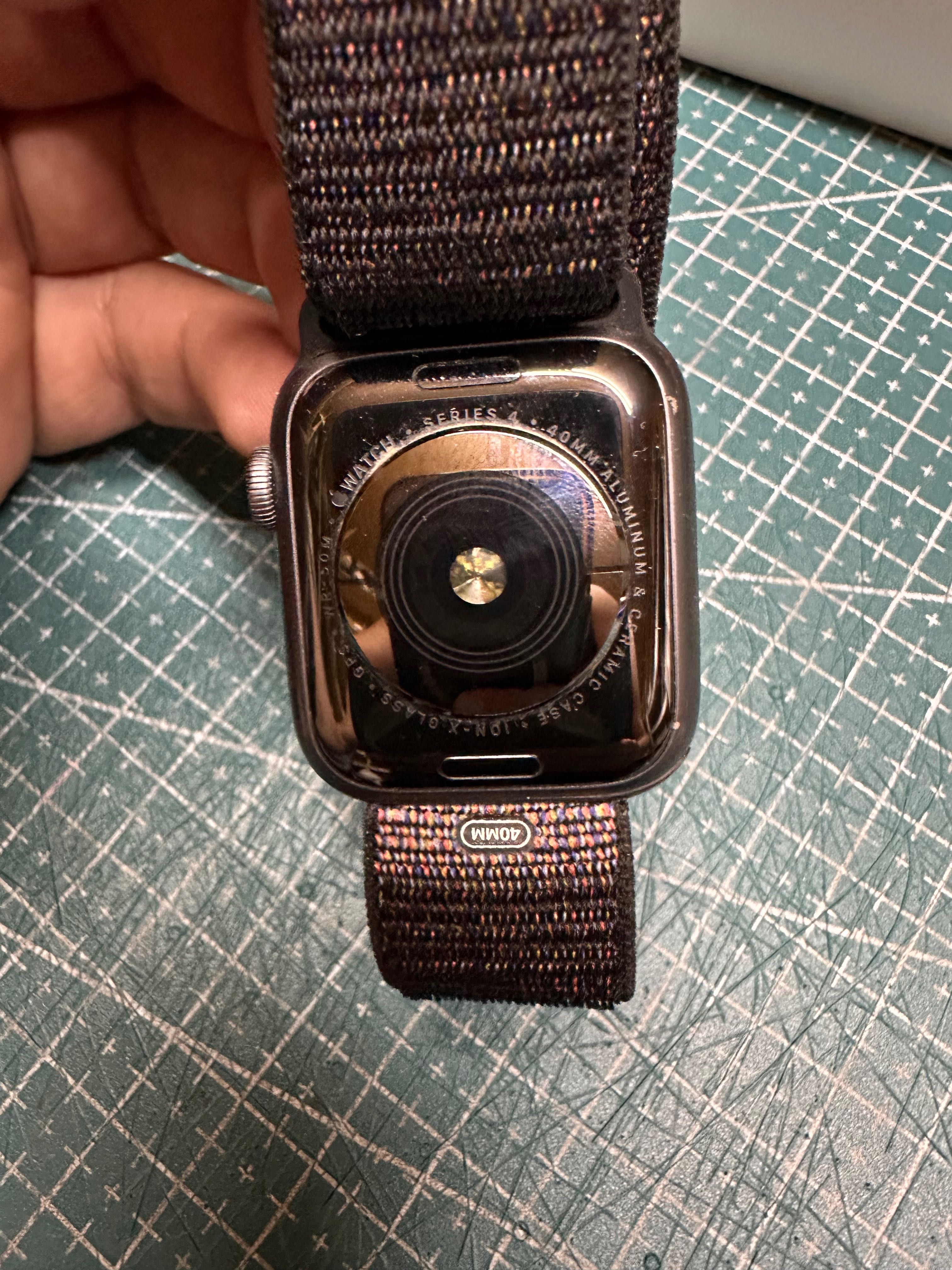 Оригінал Apple Watch  4 Space gray 40 mm
