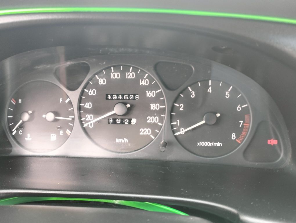 Продам машину ланос сенс 1.3