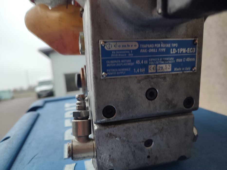 Wiertarka spalinowa kolejowa do szyn Cembre LD-1PN-ECO