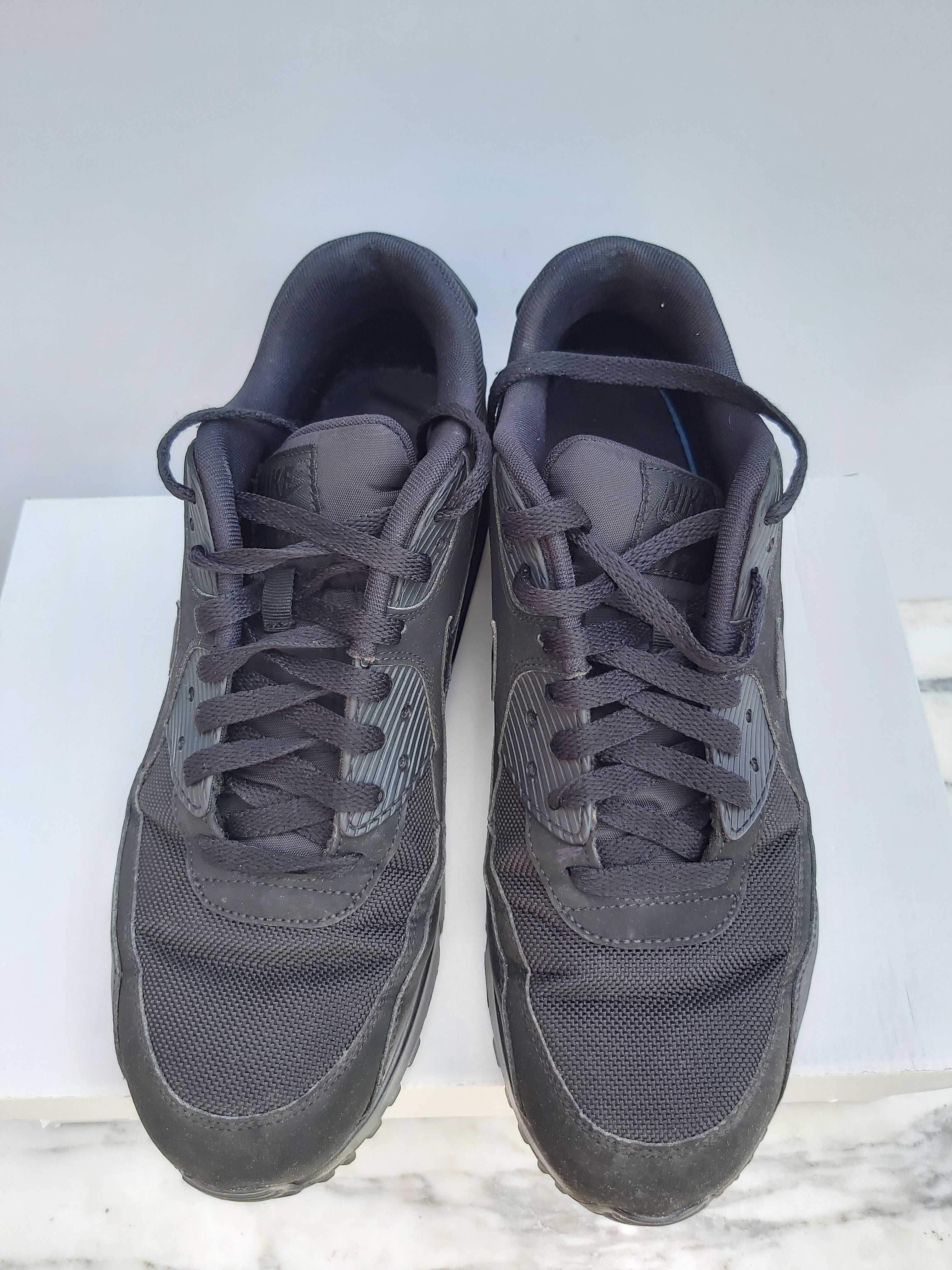 Buty sportowe NIKE air max 44.5 czarne