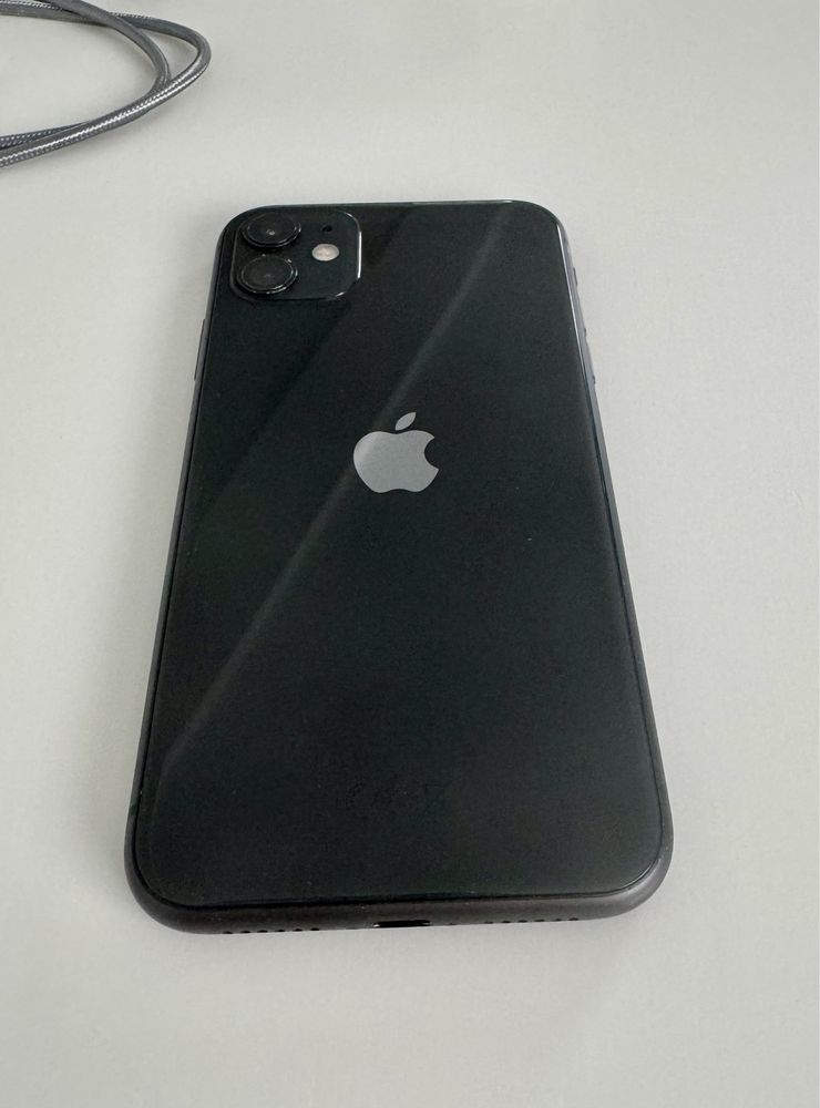 iPhone 11 64GB Preto