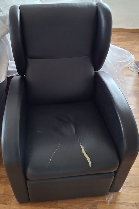 Cadeirão preto revertível