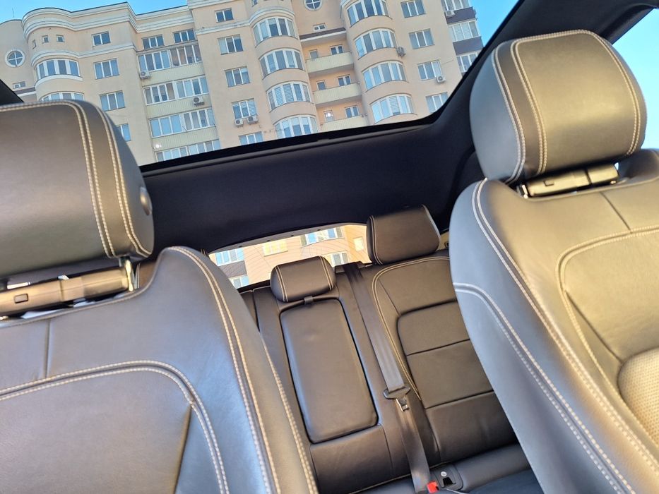 Ягуар, Jaguar e-pace P300, Sport 2.0l 300 к.с.