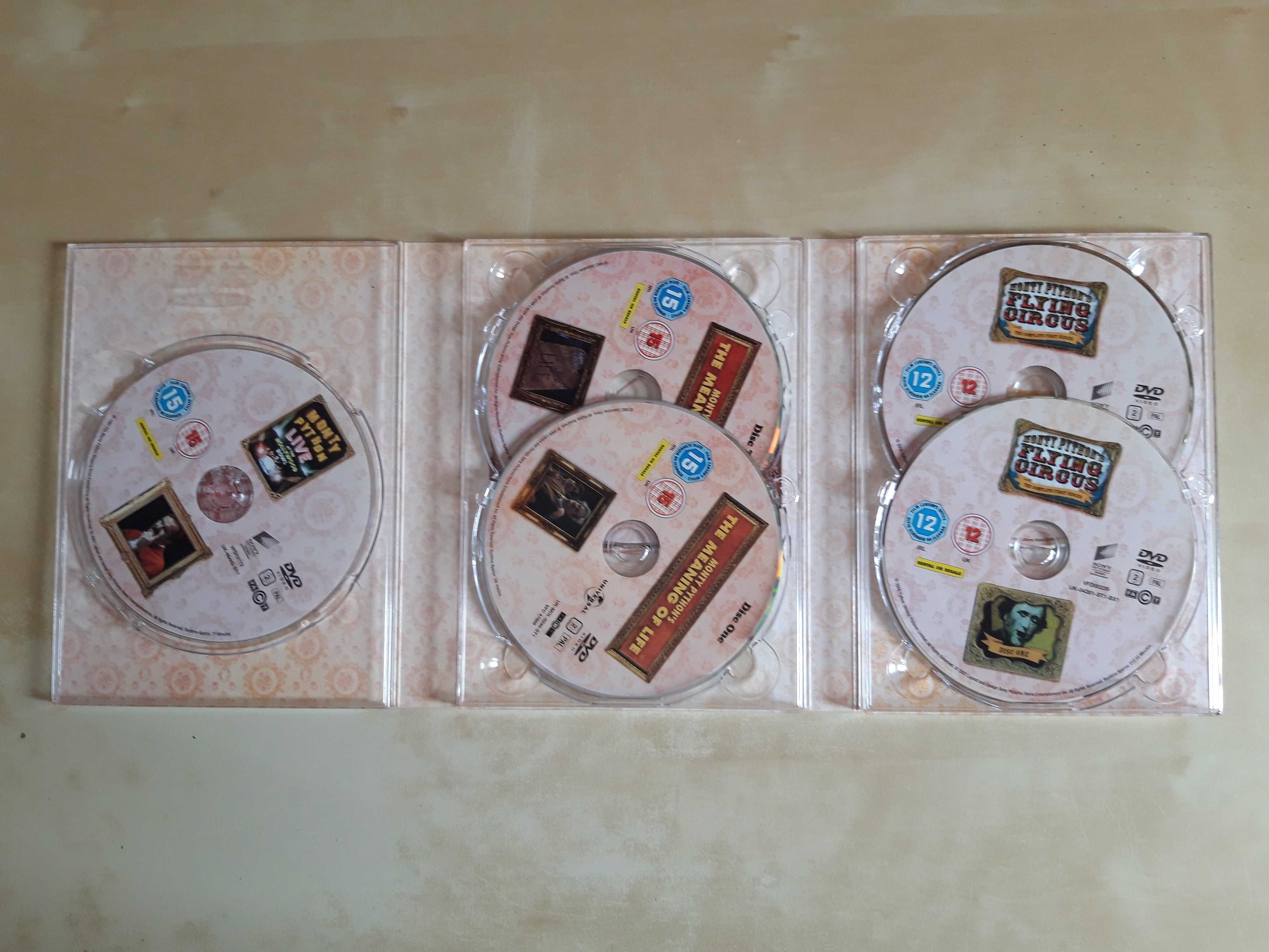 Monty Python Box, 15 DVD