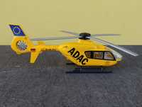Model Helikoptera ratunkoeego ADAC firmy SIKU Wykonany z wysokiej jako