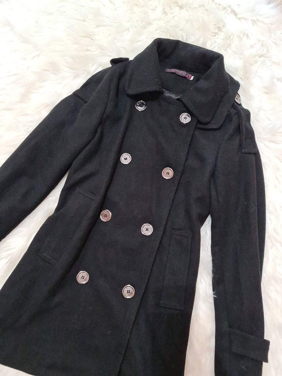 Czarny płaszczyk płaszcz vintage guziki z guzikami elegancki