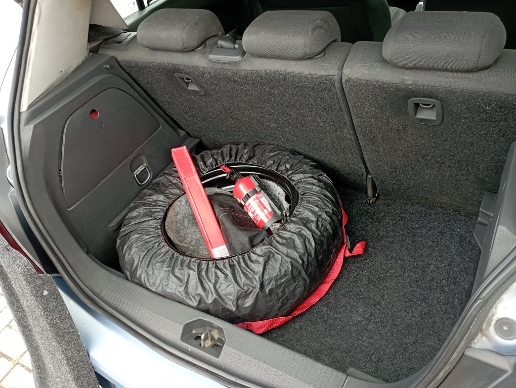 OPEL CORSA 2008r w LPG (6,5L GAZU/100km)