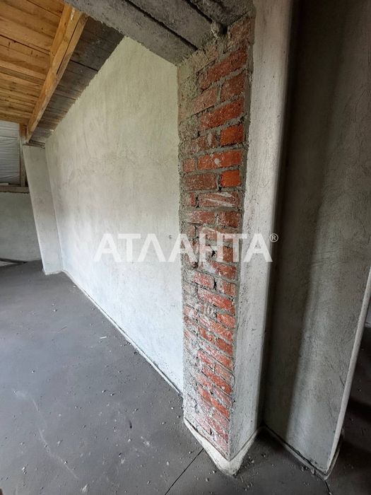 Дворівнева квартира з мансардою у зеленій зоні