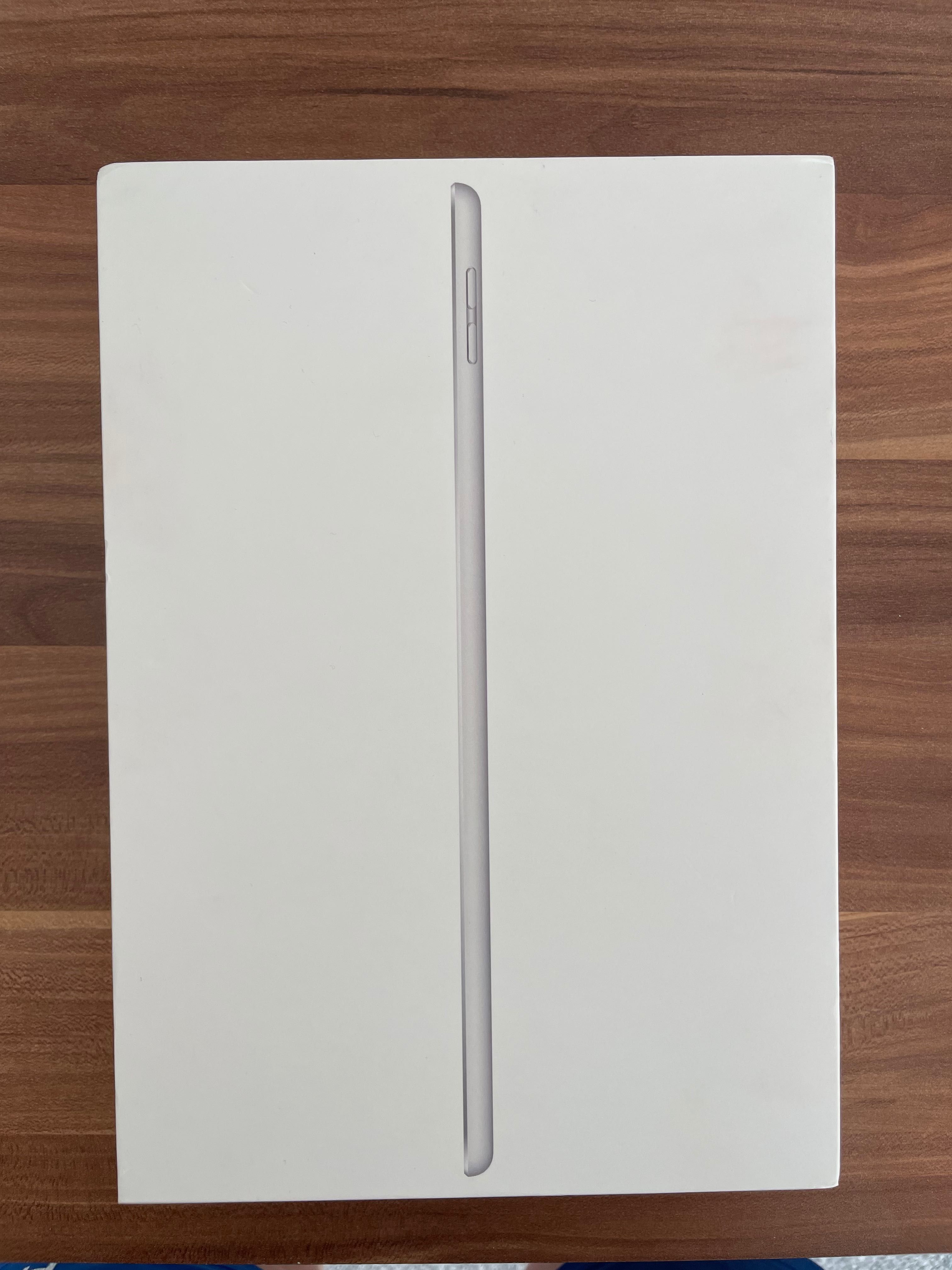 iPad (8th Generation) Wi-Fi + Cellular