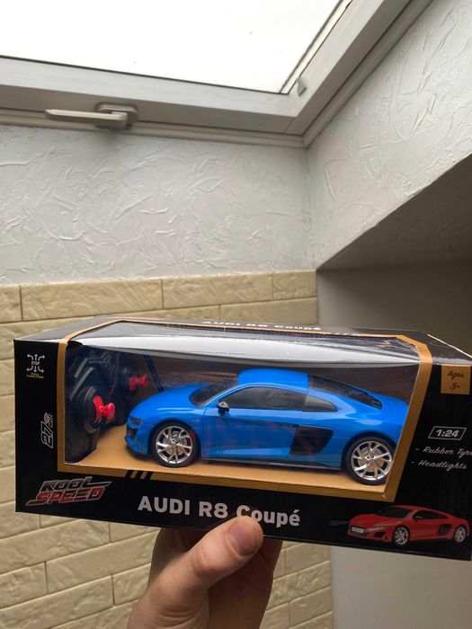 Auto Zdalnie Sterowane Audi R8 RC Na pilota Akumulator Prezent Mikołaj