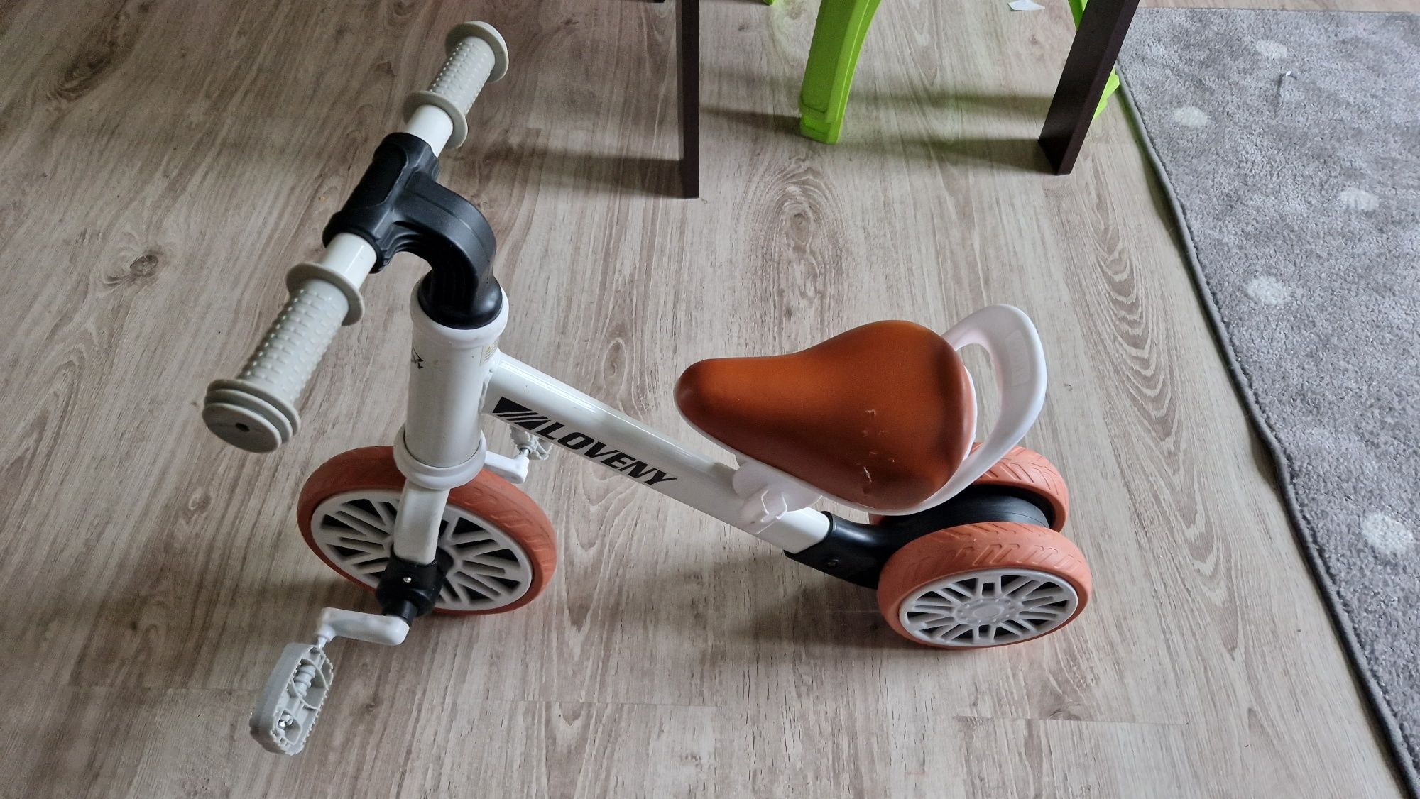 Rowerek dla małego dziecka