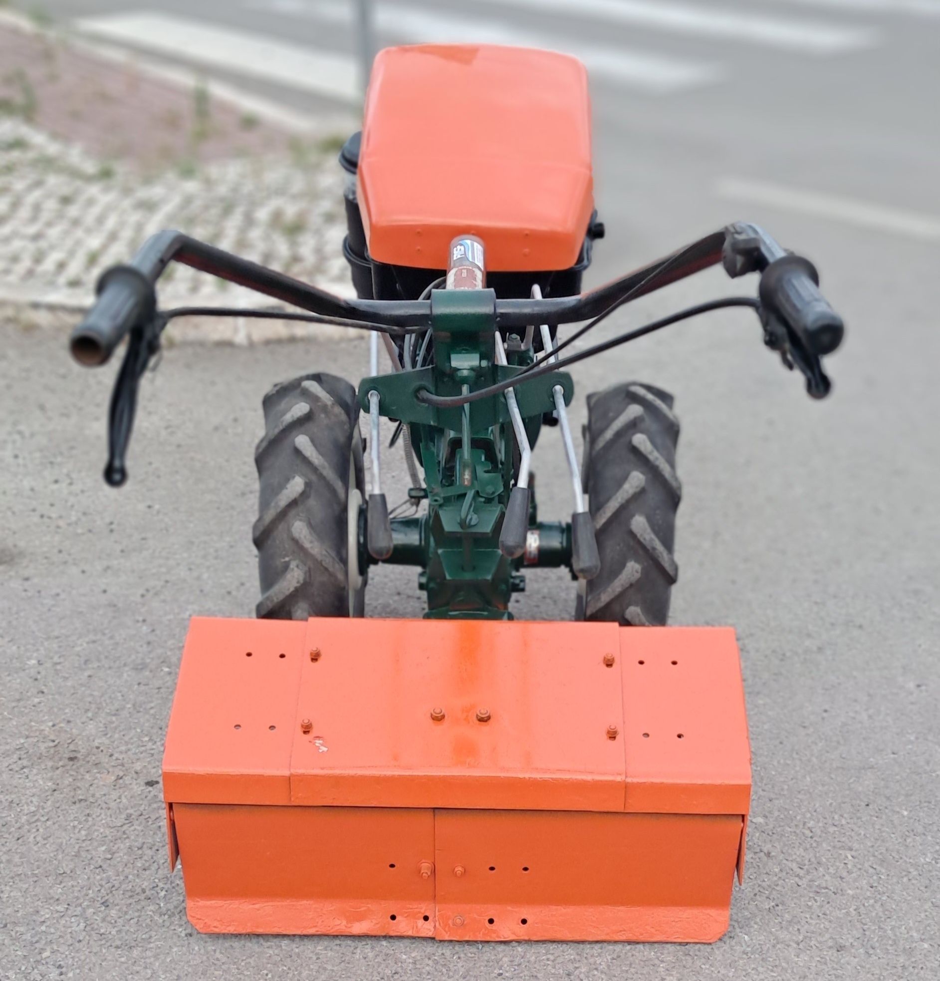 Motocultivador a diesel lombardini 10 cavalos