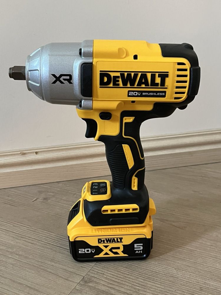 Dewalt dcf900P1 + 5Aбатарея,сумка, з/у,гайковерт из США dcb205,dcb1104