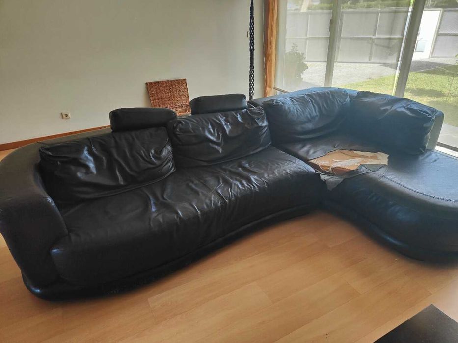 Mobilia de Sala - Mesa de Jantar, Cadeiras, Aparador, Mesa de centro