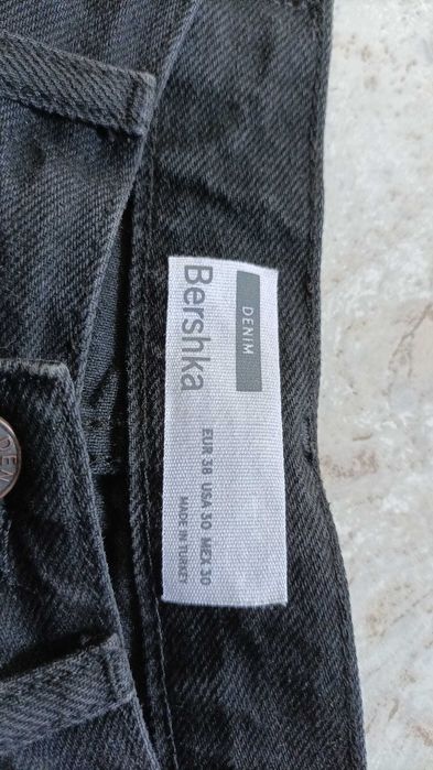 Original Jordan fleece shorts + Original Bershka ripped shorts!