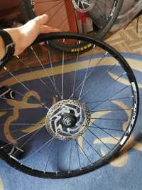 Переднее колесо втулка shimano, maxxis high roller 2. 27.5