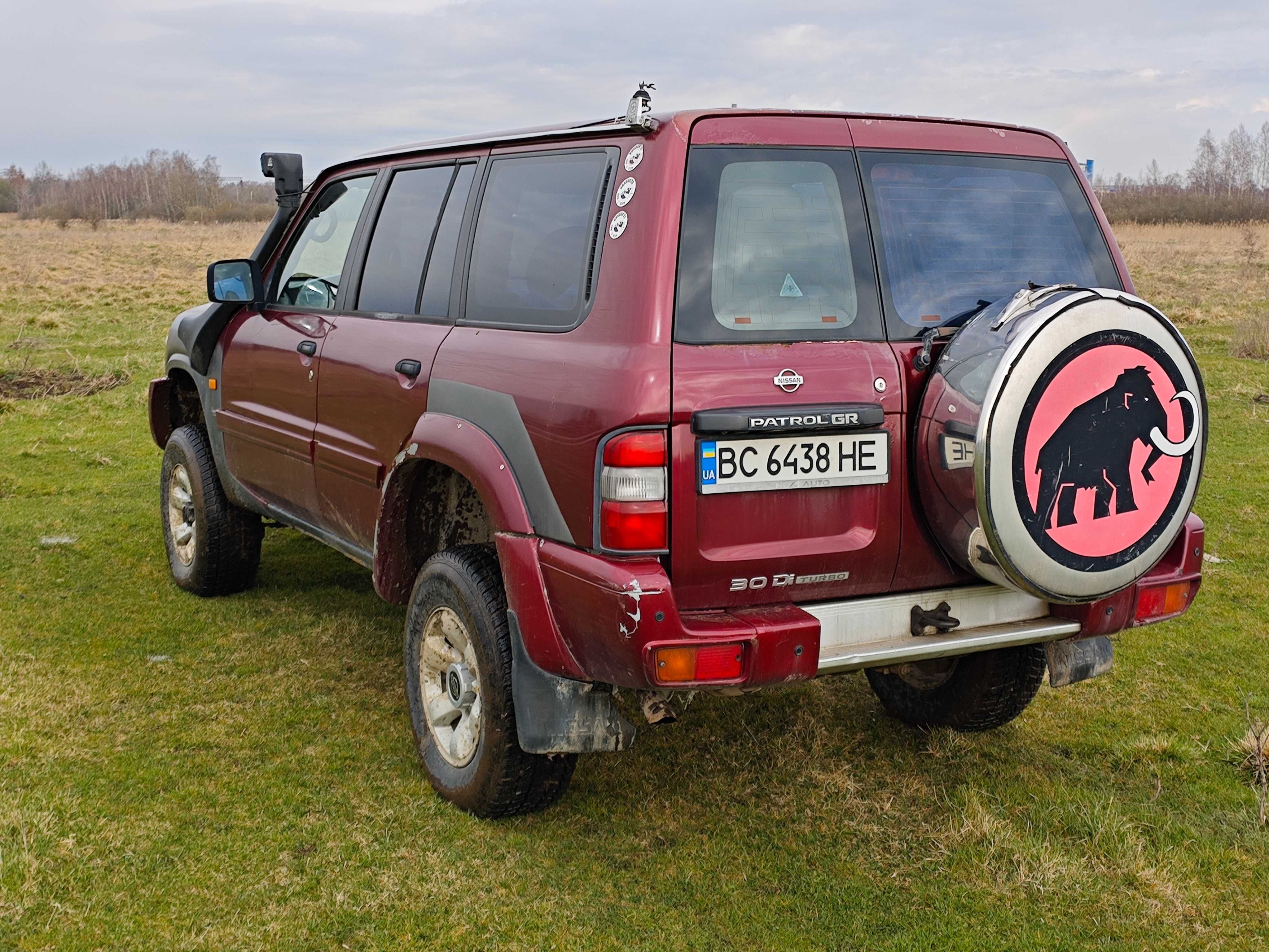 Nissan Patrol Y61 2001 3.0D 7місць