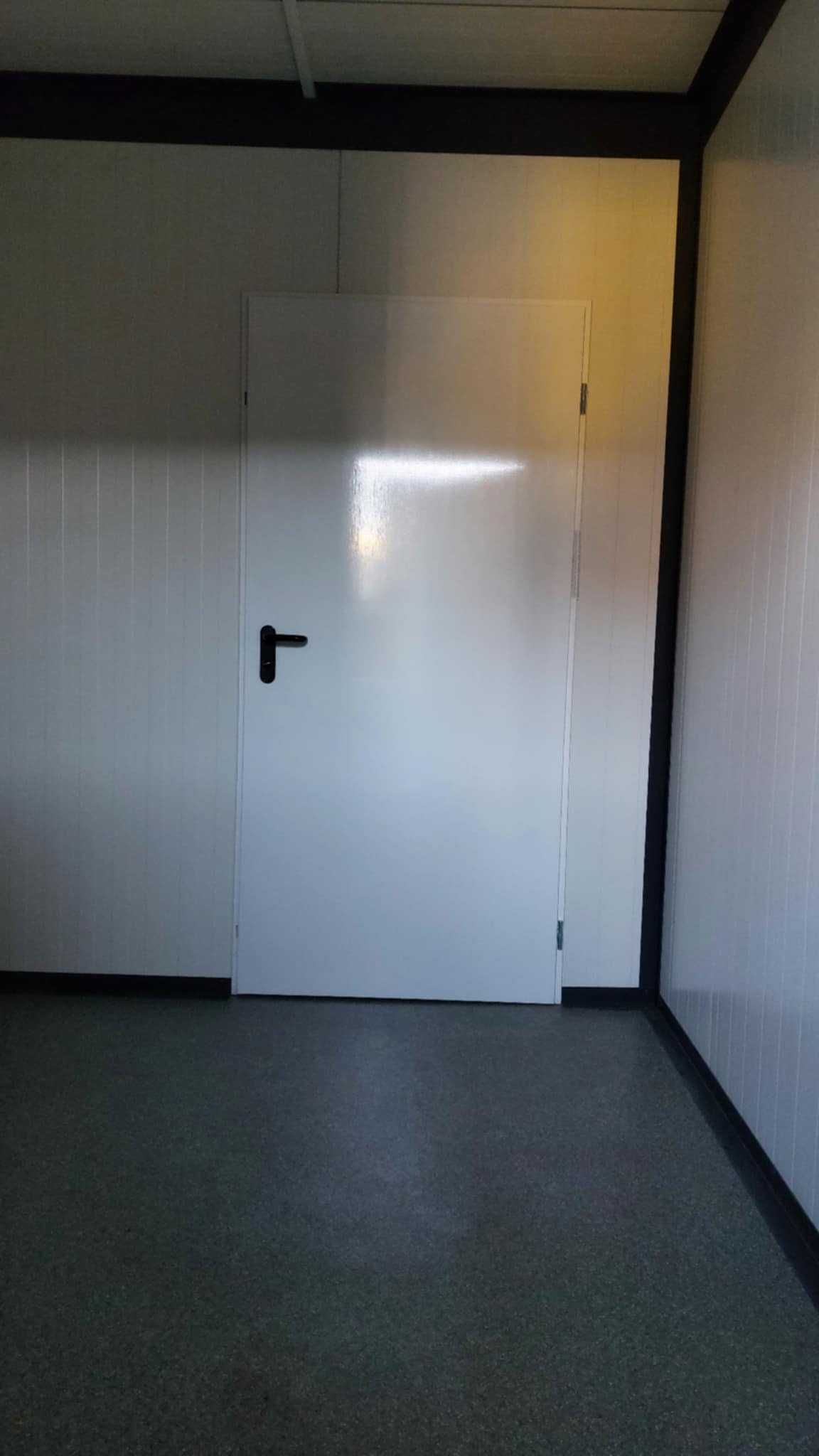 kontener socjalno-sanitarny 4,5 x 2,4m