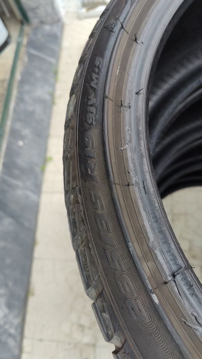 Pneus Pirelli Sottozero 3 - 235/35 r19