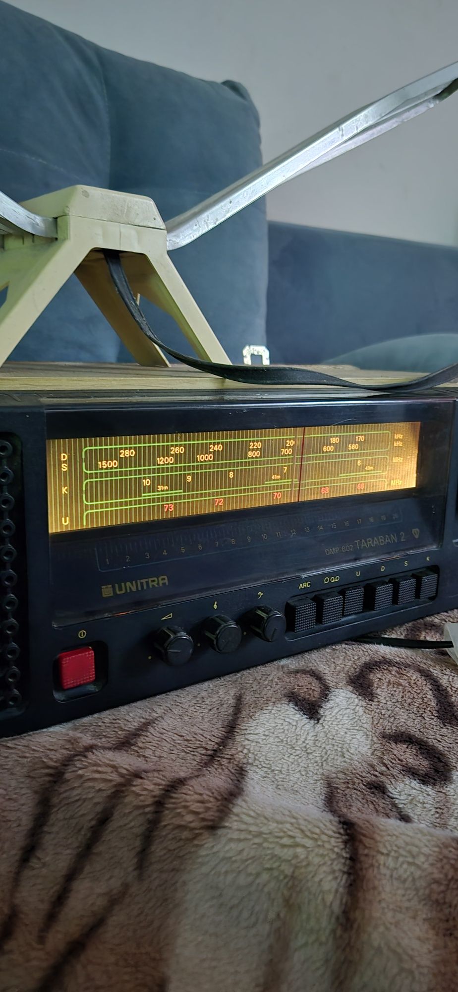 Sprawne radio Unitra Taraban 2 przestrojone w komplecie z anteną PRL