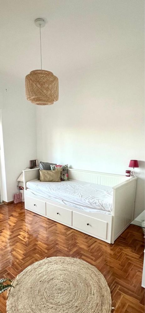 Cama HEMNES Ikea