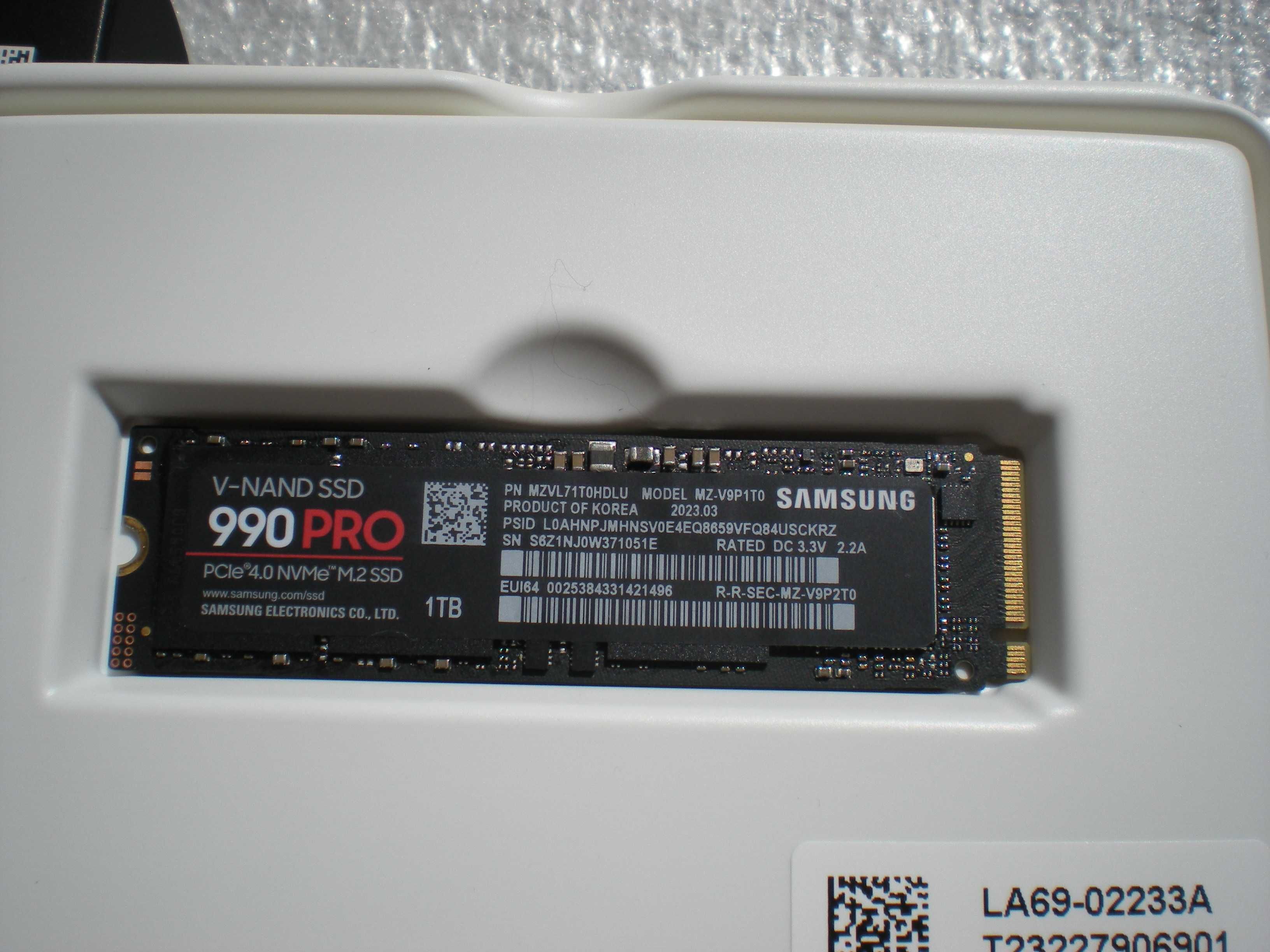 SSD диск Samsung 990 Pro 1TB M.2 PCIe 4.0 x4 NVMe 2.0 V-NAND 3bit MLC