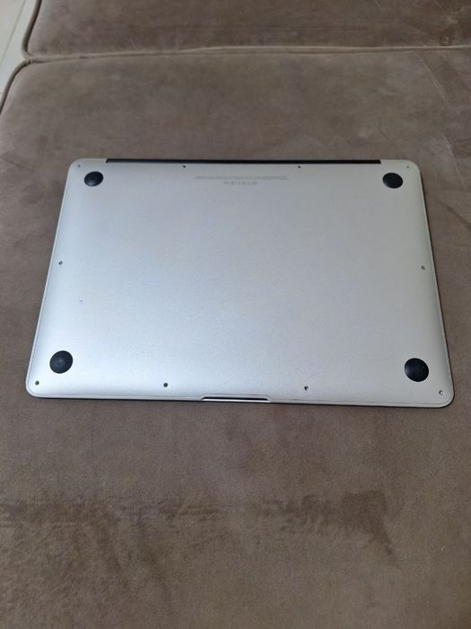 Macbook Air Core i5/8gb новий акумулятор