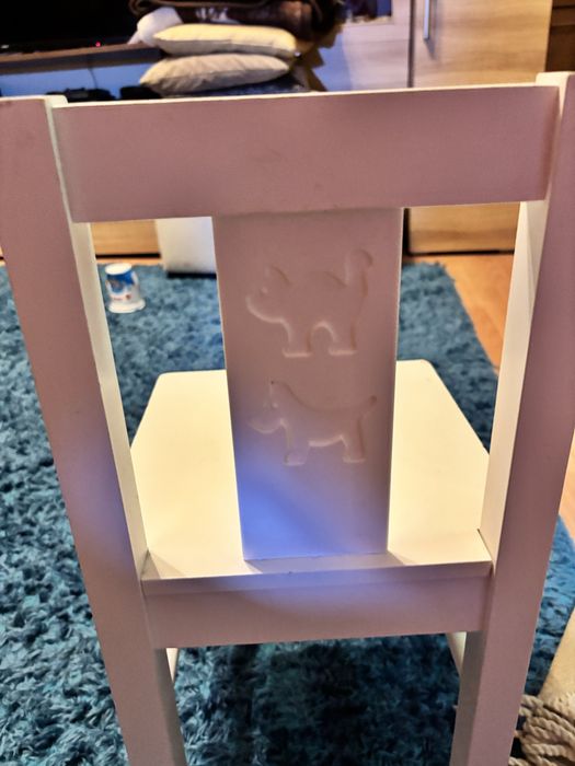 Krzeselko drewniane dla dzieci