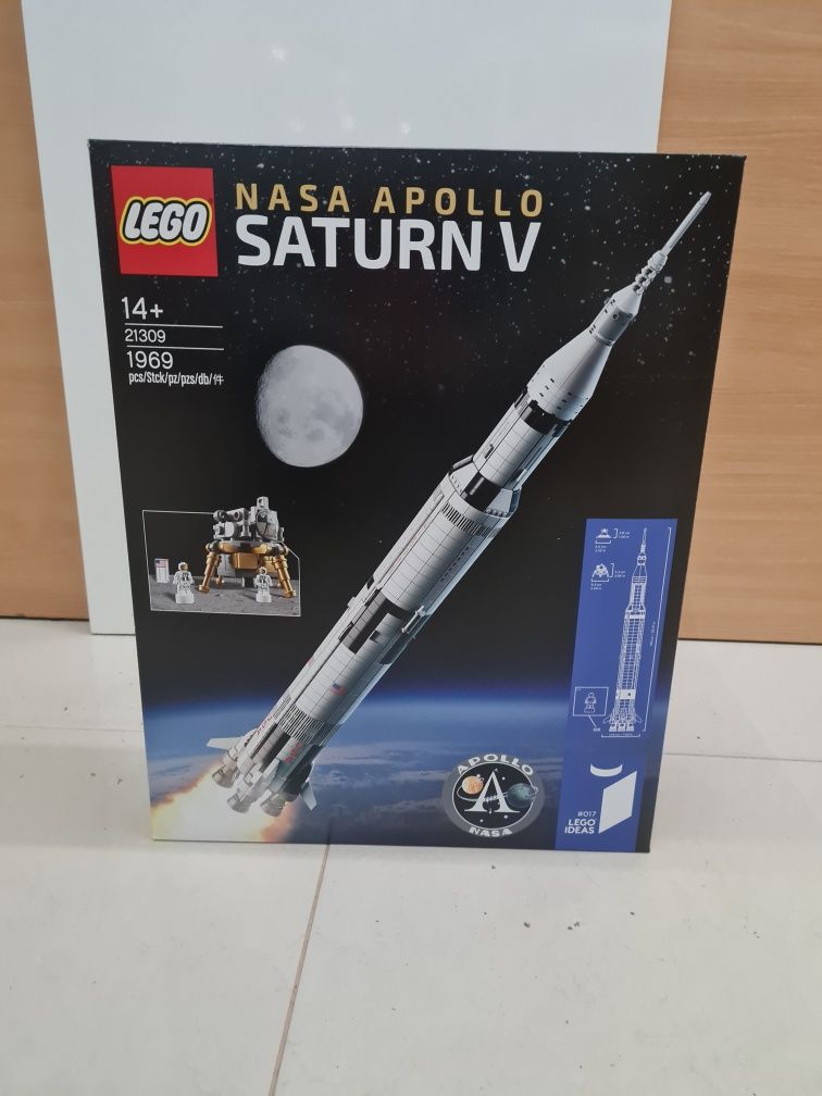 92176 Lego 21309 Rakieta  NASA Apoollo Saturn V