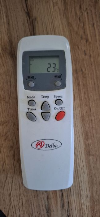 Ar condicionado c/ comando.Muito pouco uso