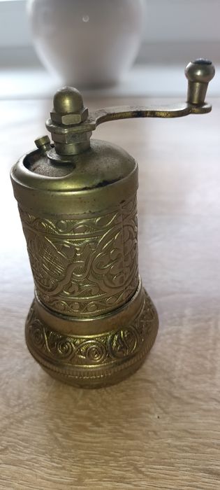 Młynek do pieprzu, soli