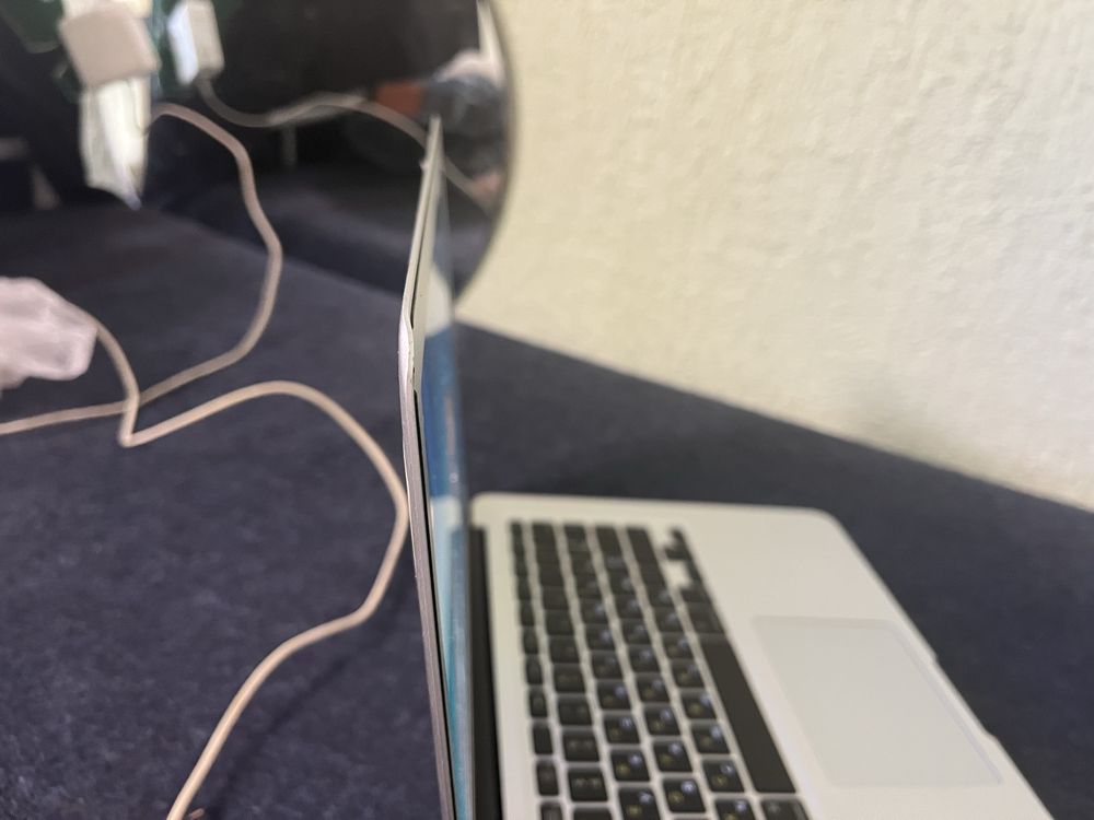 Macbook AIR A1369 2010