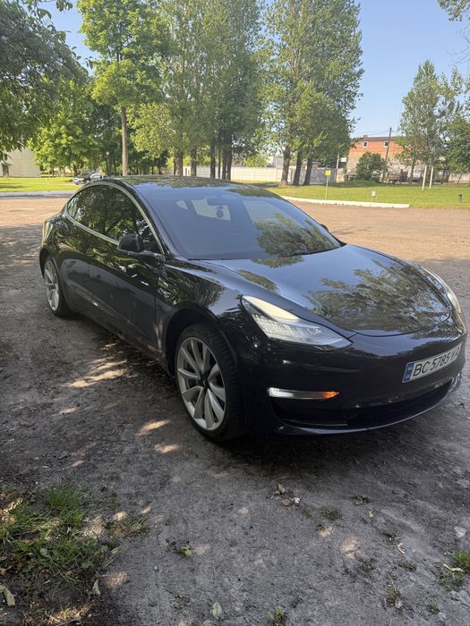 Tesla model 3 2018