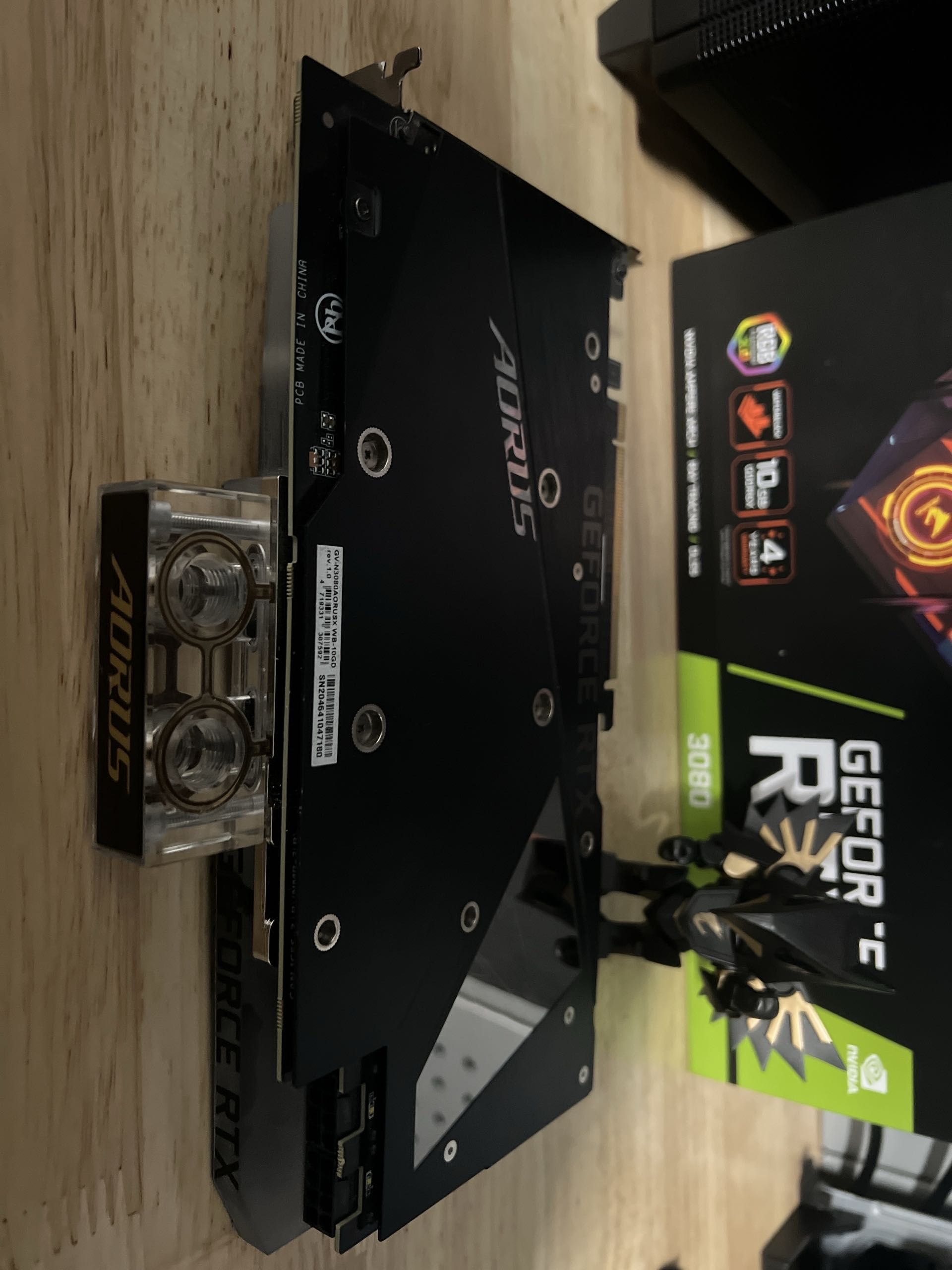 Aorus GeForce RTX 3080 Xtreme Waterforce WB 10GB GDDR6X