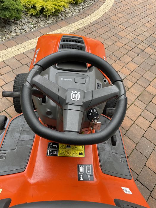 Traktorek kosiarka Husqvarna CTH 174 Hydro 17 km Kohler