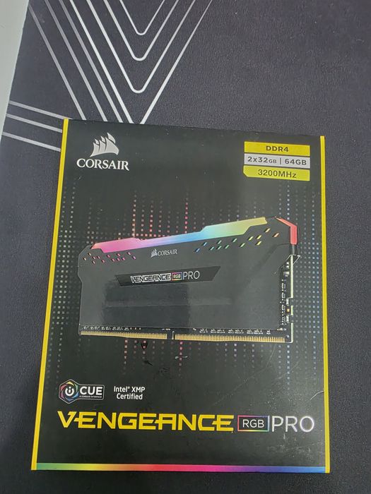 Corsair ddr4 2x32gb 3200Mhz