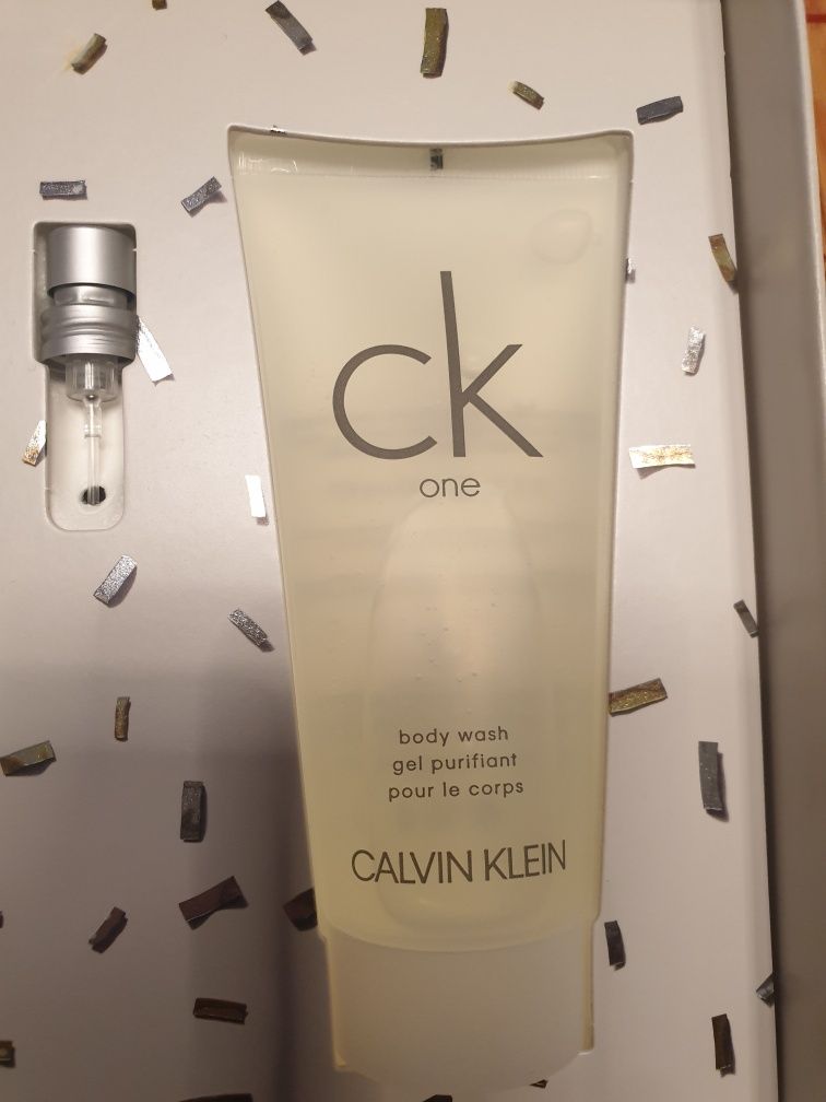 Calvin Klein CK One woda toaletowa spray 50ml + żel pod prysznic 100ml