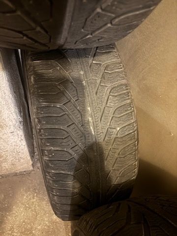 Opony zimowe 215/55 R17