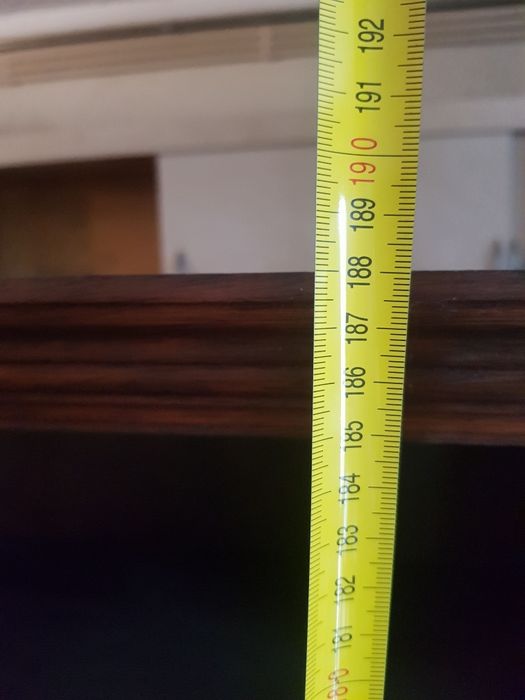 Movel vitrine ou de arrumos em bom estado