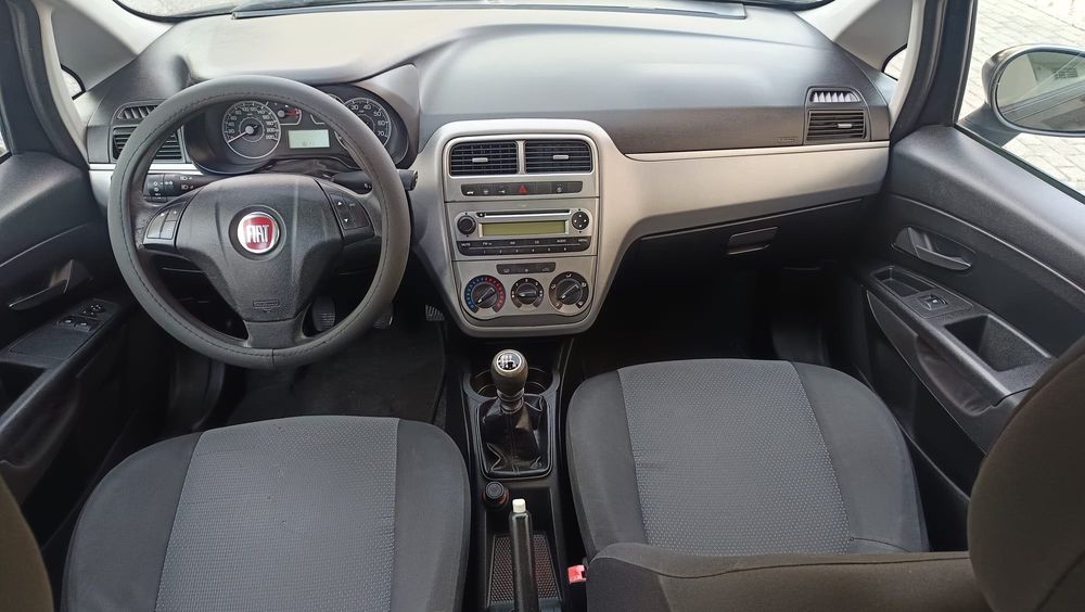 Fiat Punto Hatchback -1.2L Gasolina- 198.000 km
