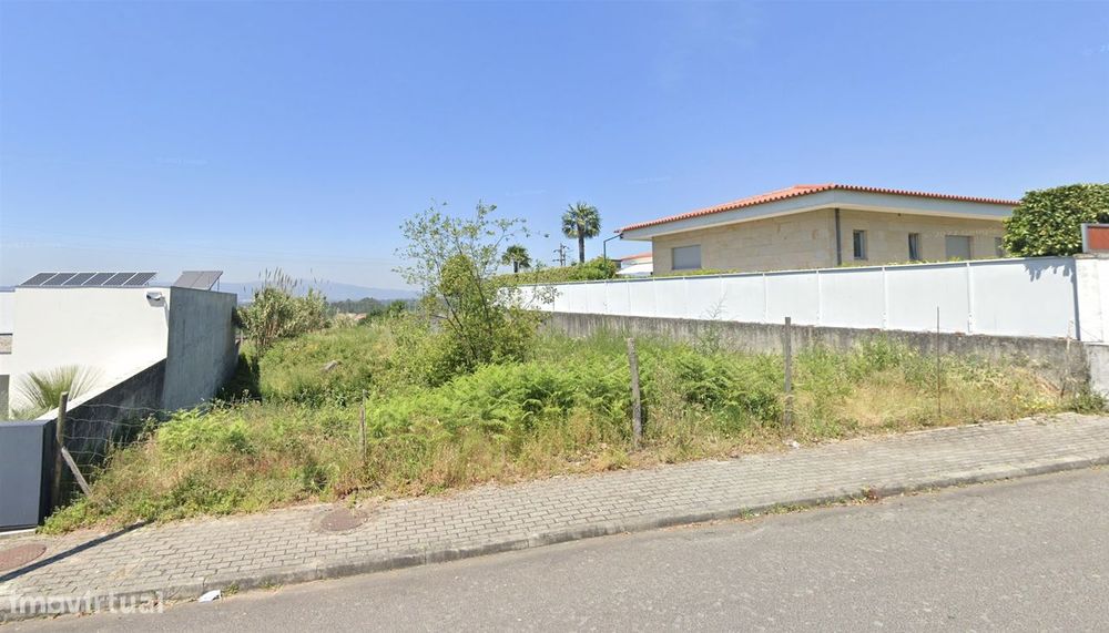 Lote para Moradia Térrea 732 m2 - Adaúfe