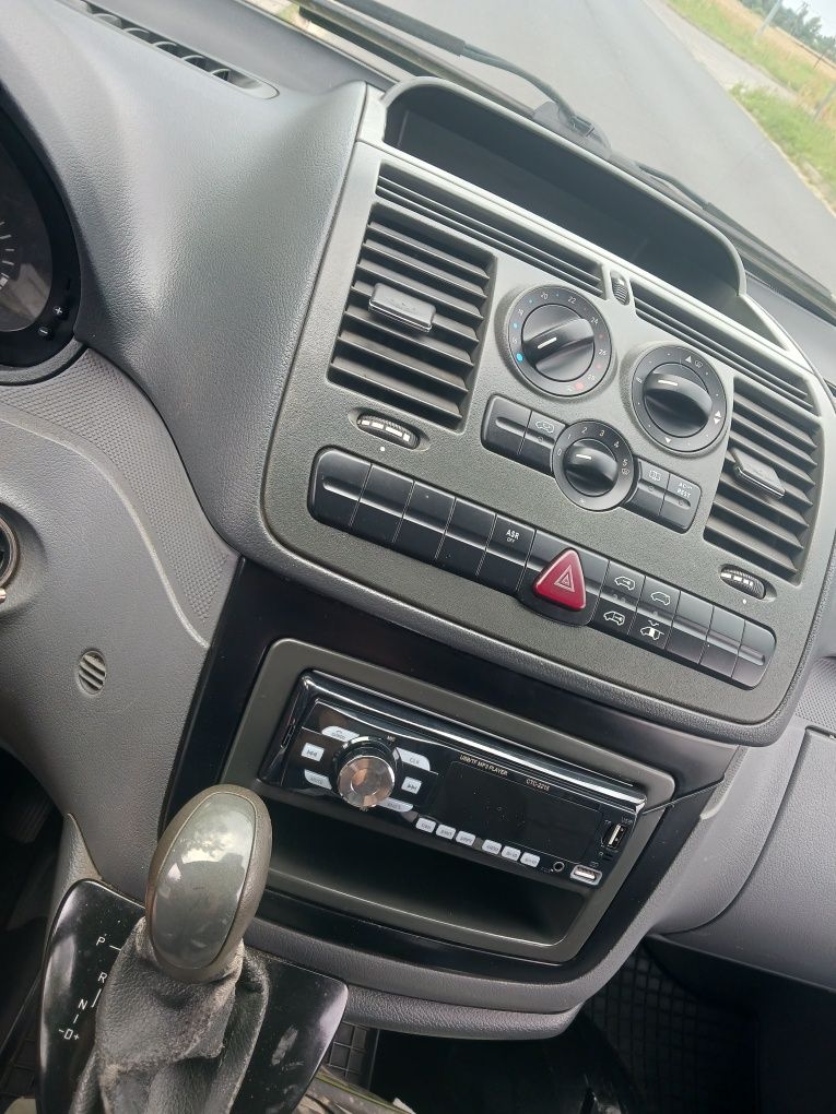 Mercedes Vito 2004r Automat Klima Hak Dobry Stan