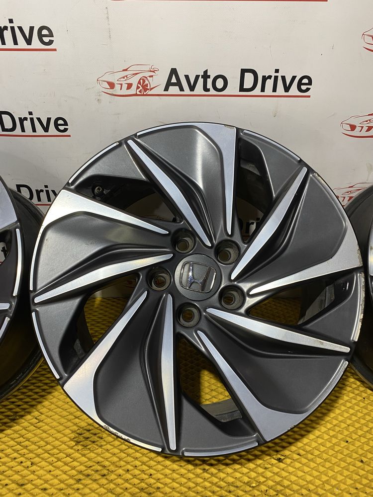 Комплект оригинальных дисков Honda Insight R17 5*114.3  Dia 64.1