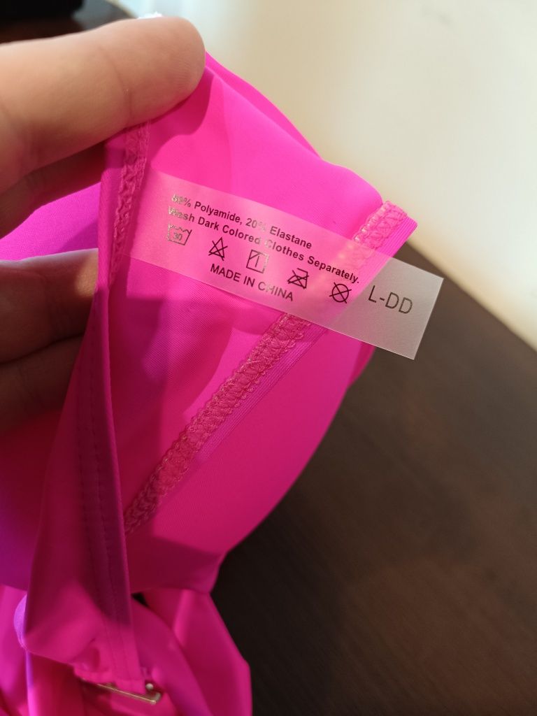 Góra stroju kąpielowego push-up