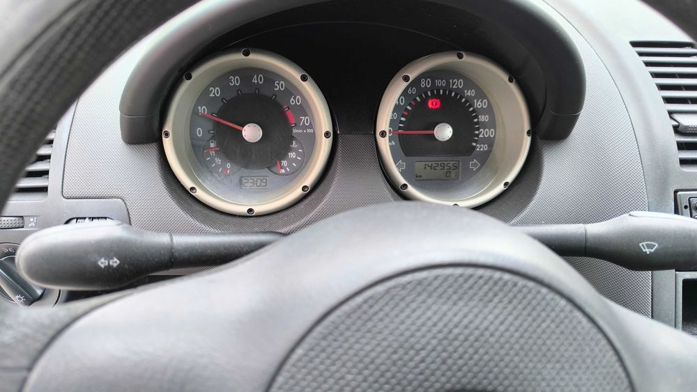 VW Polo 1.0 MPI muito bom estado geral