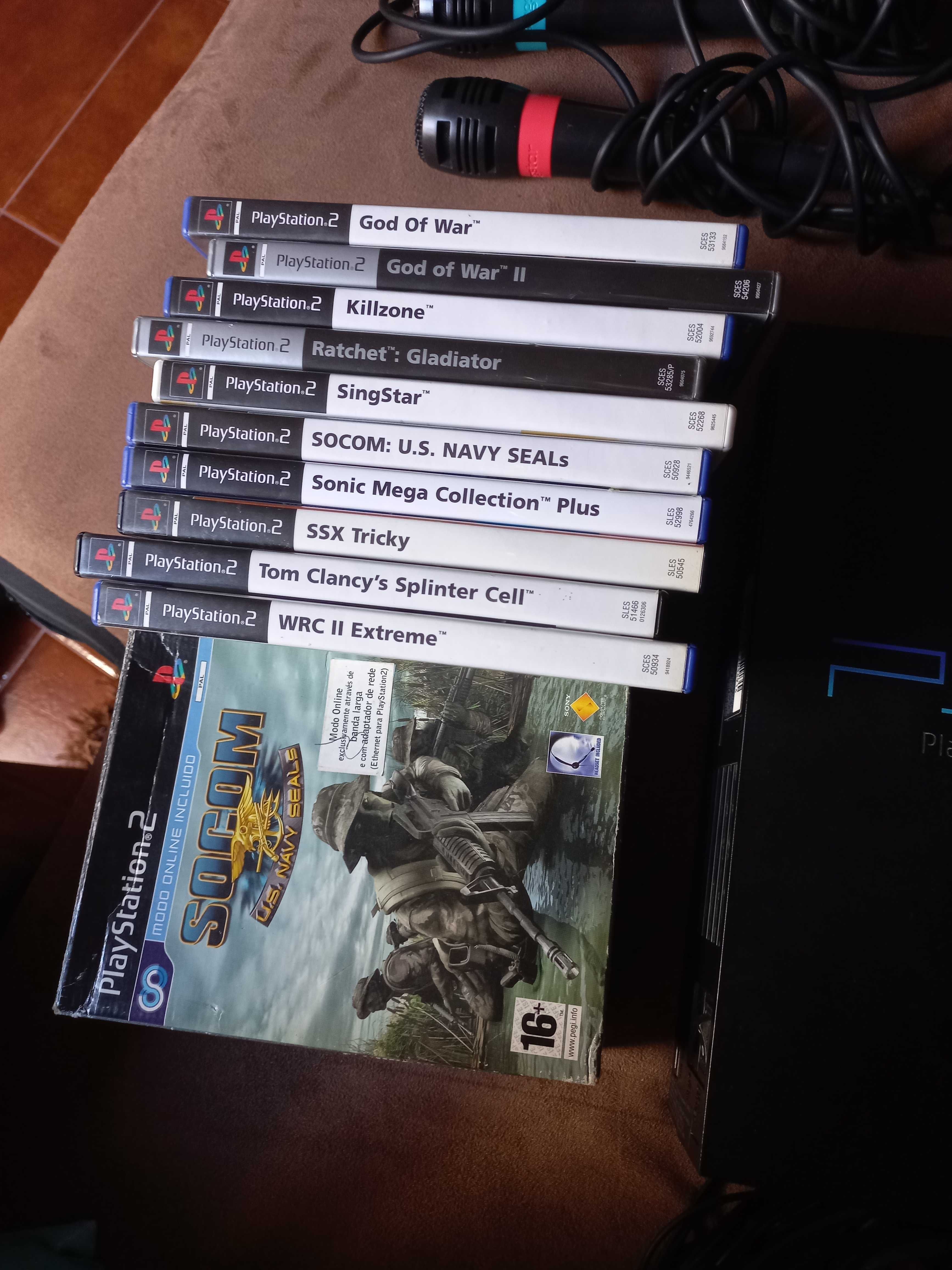 Consola playstation 2 com vários acessórios e jogos