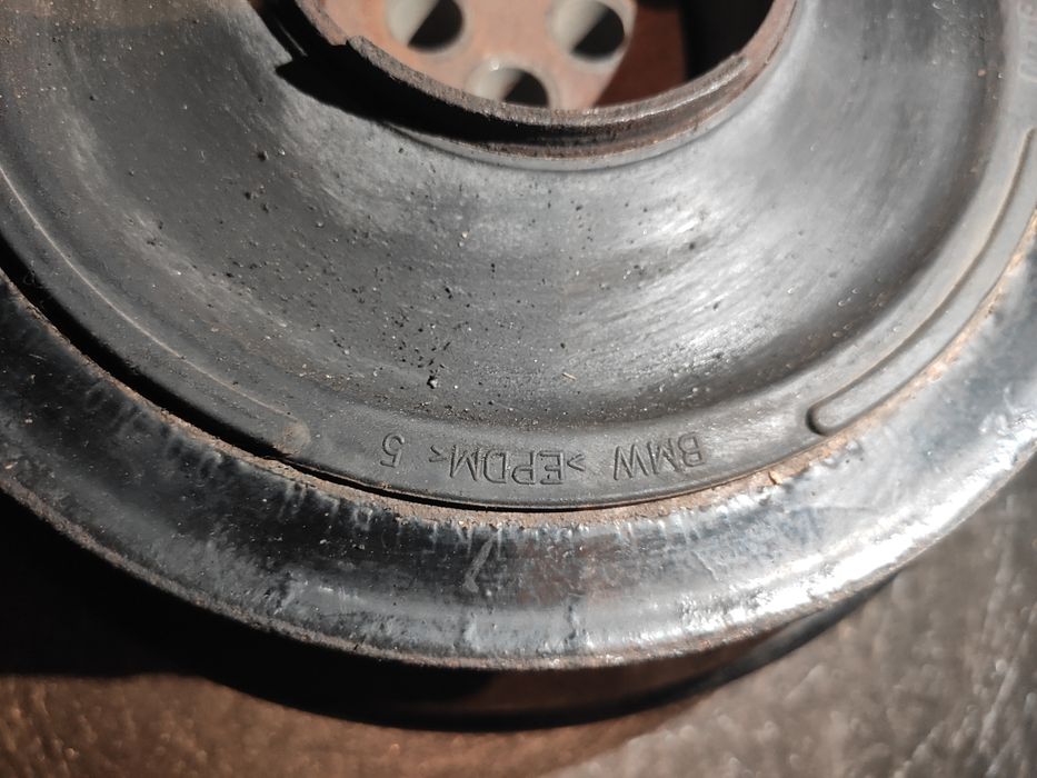 Демпфер крутильных колебаний двигатель BMW N57N